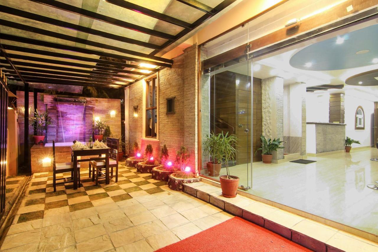 Hotel Lakeside Pvt. Ltd. Ποκάρα Εξωτερικό φωτογραφία