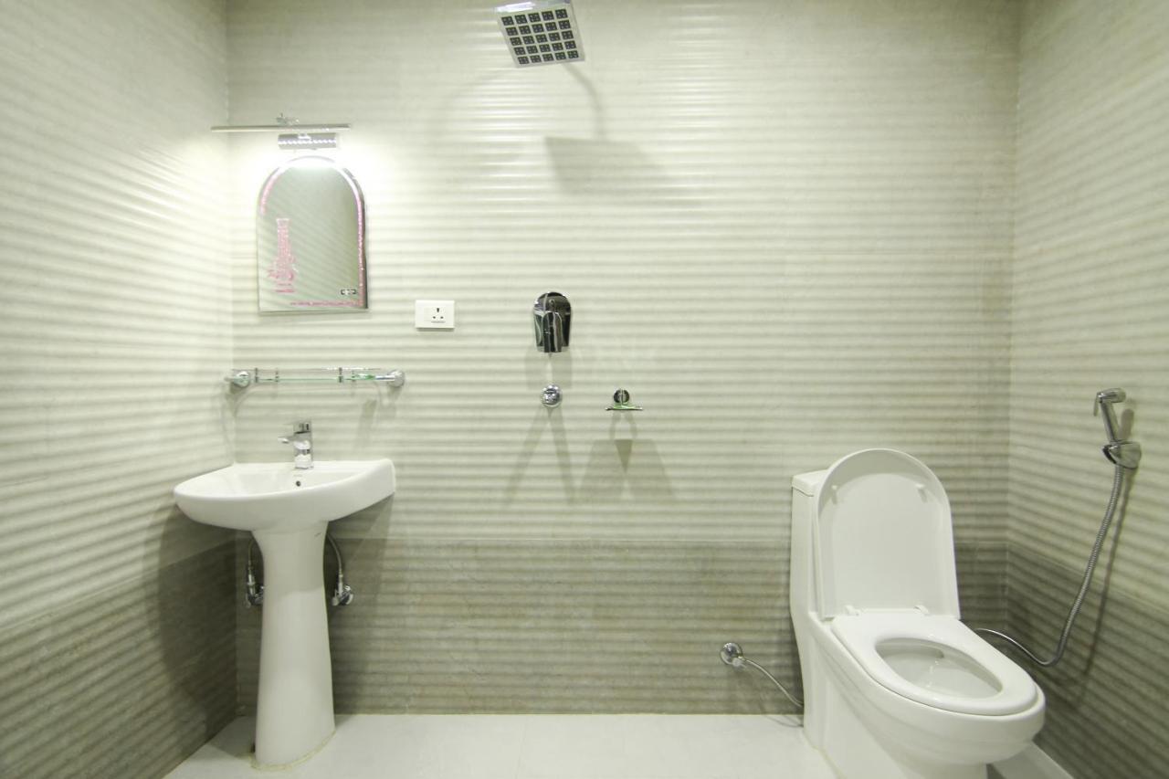 Hotel Lakeside Pvt. Ltd. Ποκάρα Εξωτερικό φωτογραφία